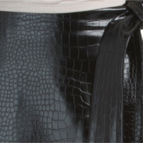 TOCCIN Beatrice Faux Leather Wrap Skirt - Picture 3 of 4